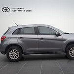 Grau SUV im Autohaus bei Gert Mayer GmbH.