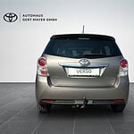 Toyota Verso auf Autohof bei Gert Mayer GmbH.